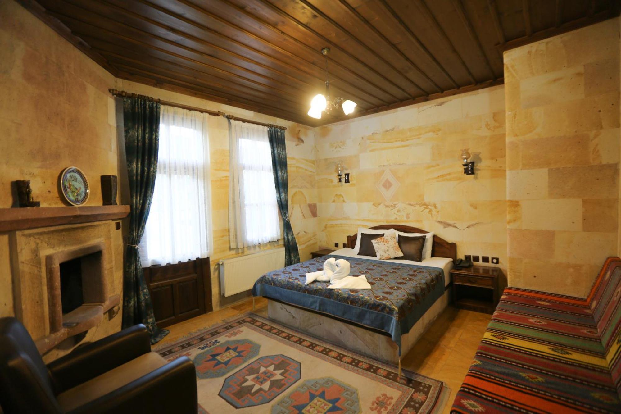 Akuzun Stone Hotel Ürgüp Bagian luar foto