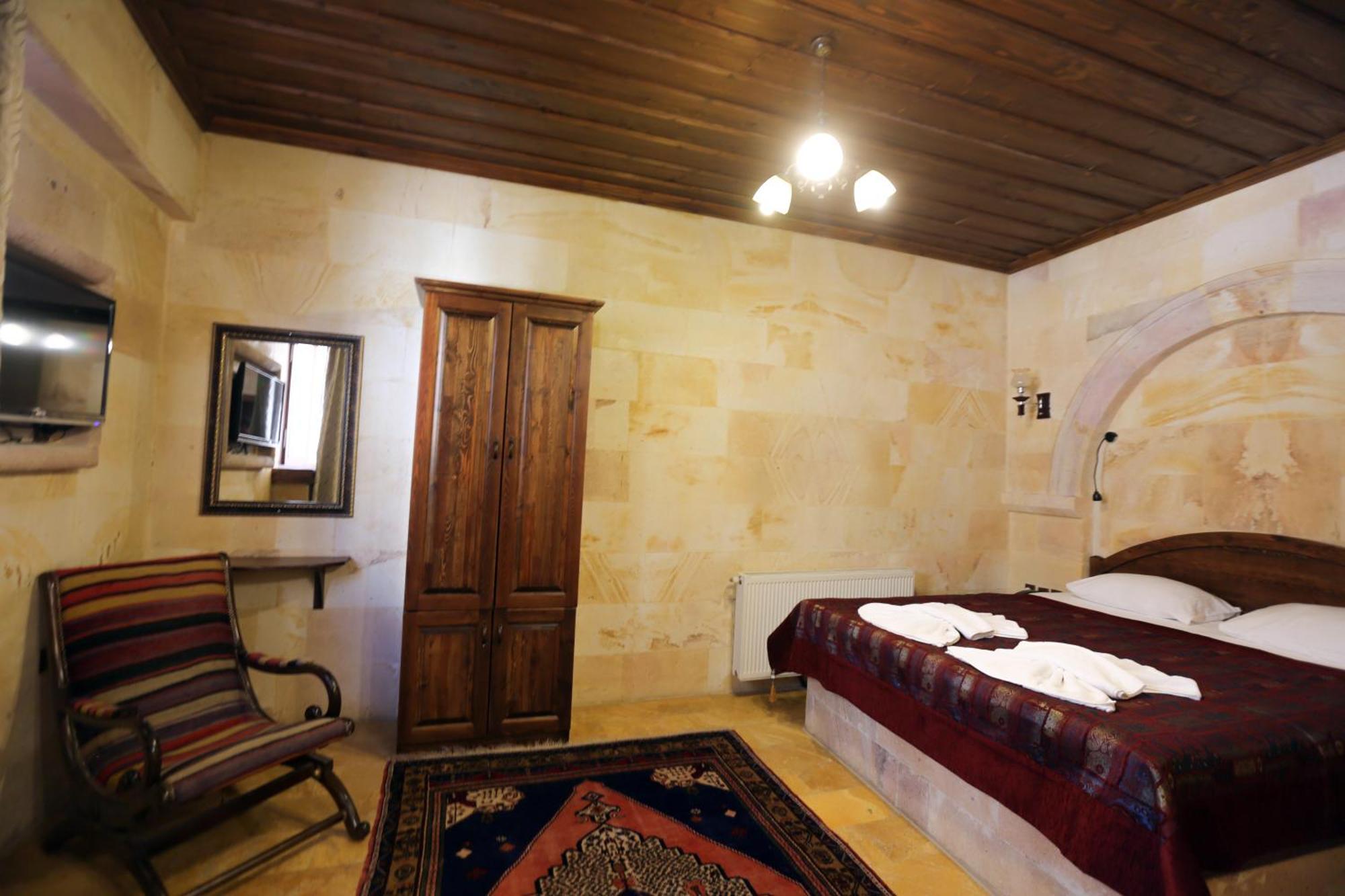 Akuzun Stone Hotel Ürgüp Bagian luar foto