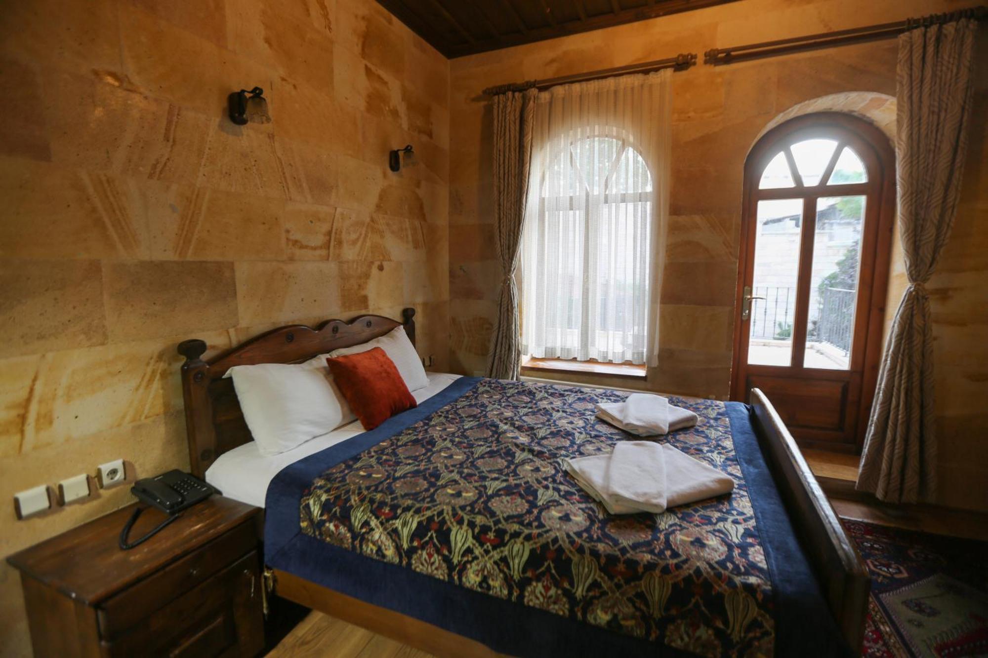 Akuzun Stone Hotel Ürgüp Bagian luar foto