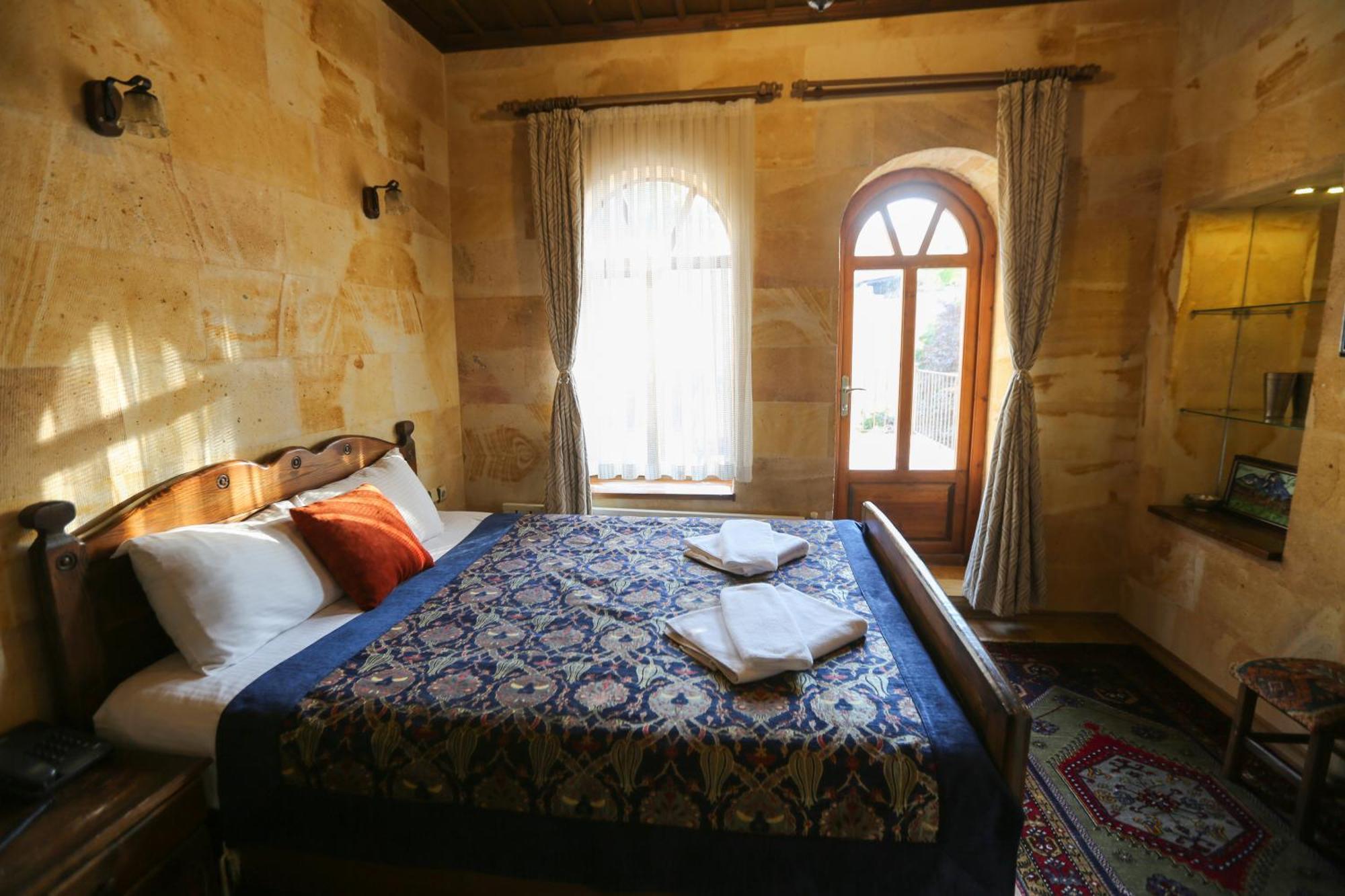 Akuzun Stone Hotel Ürgüp Bagian luar foto