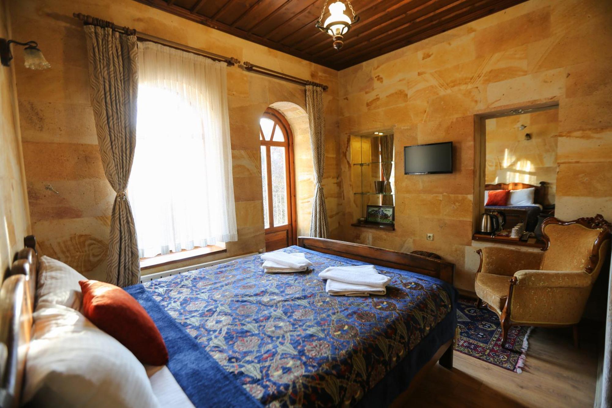 Akuzun Stone Hotel Ürgüp Bagian luar foto