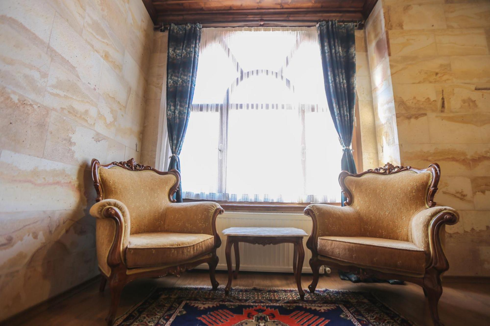 Akuzun Stone Hotel Ürgüp Bagian luar foto