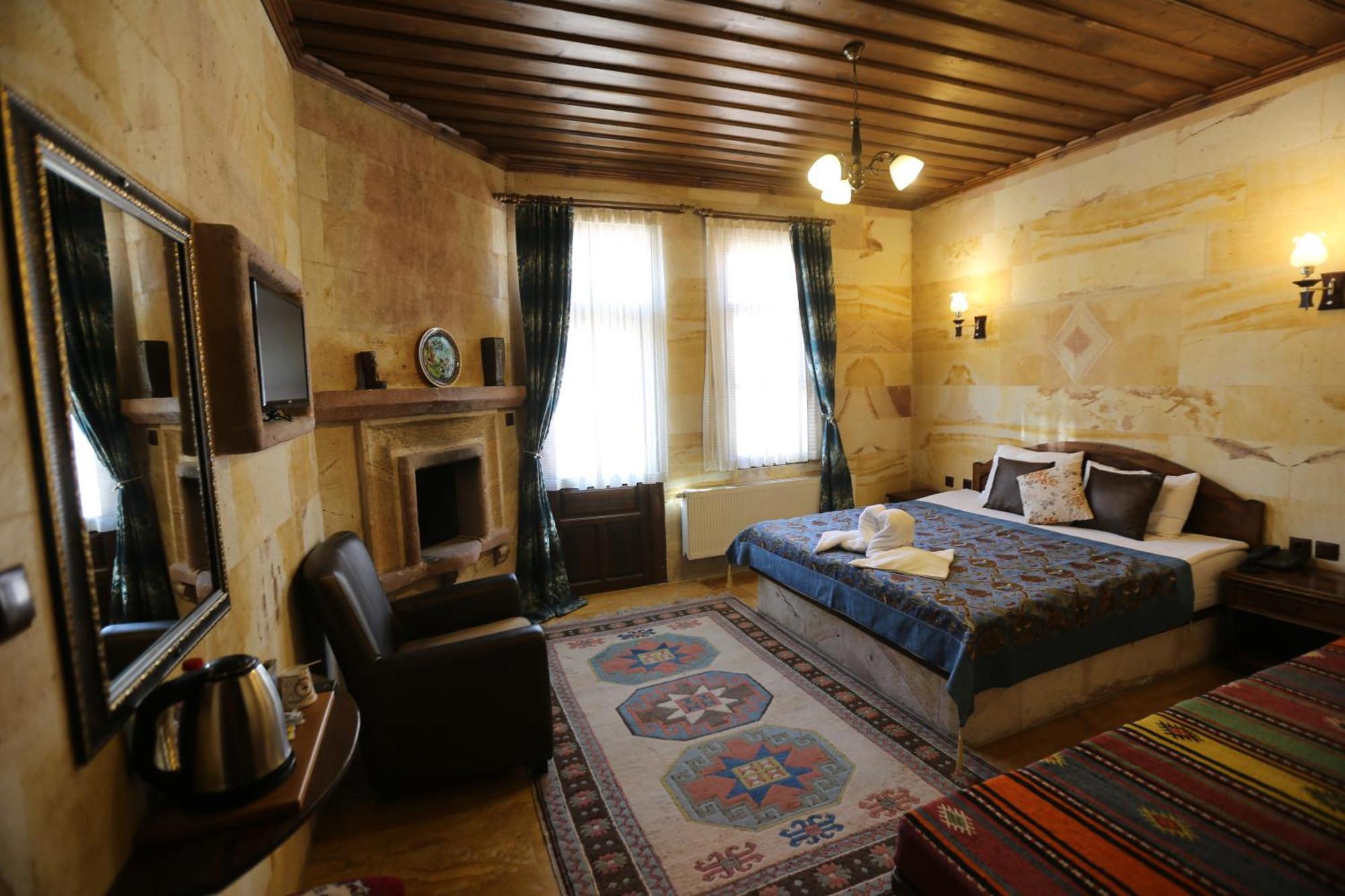 Akuzun Stone Hotel Ürgüp Bagian luar foto