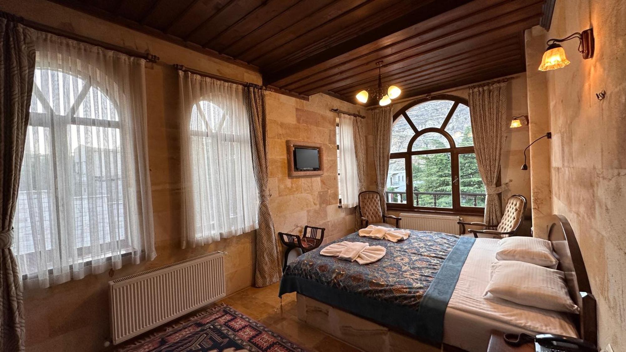 Akuzun Stone Hotel Ürgüp Bagian luar foto