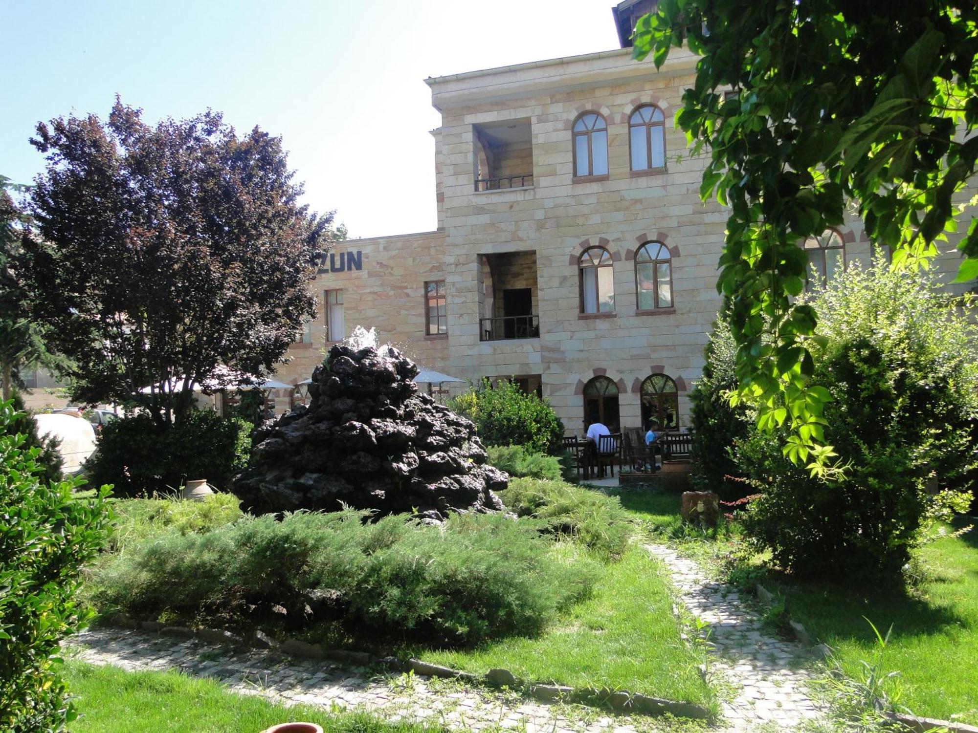 Akuzun Stone Hotel Ürgüp Bagian luar foto