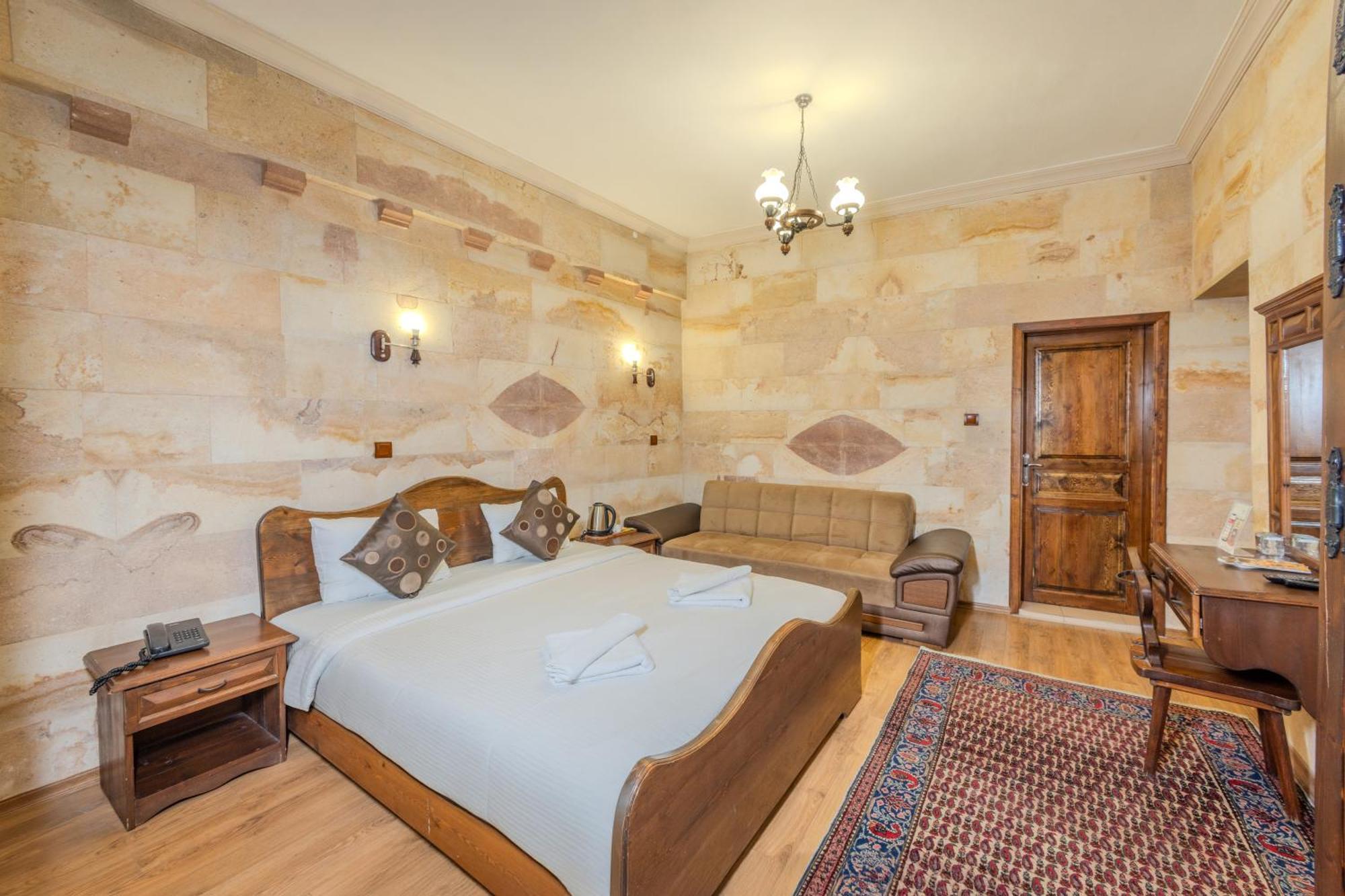 Akuzun Stone Hotel Ürgüp Bagian luar foto